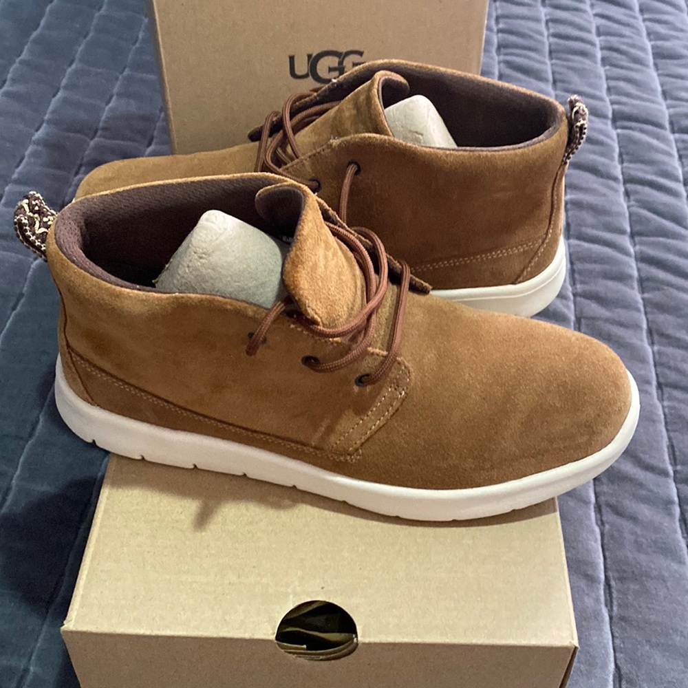 Ugg Canoe Sneaker